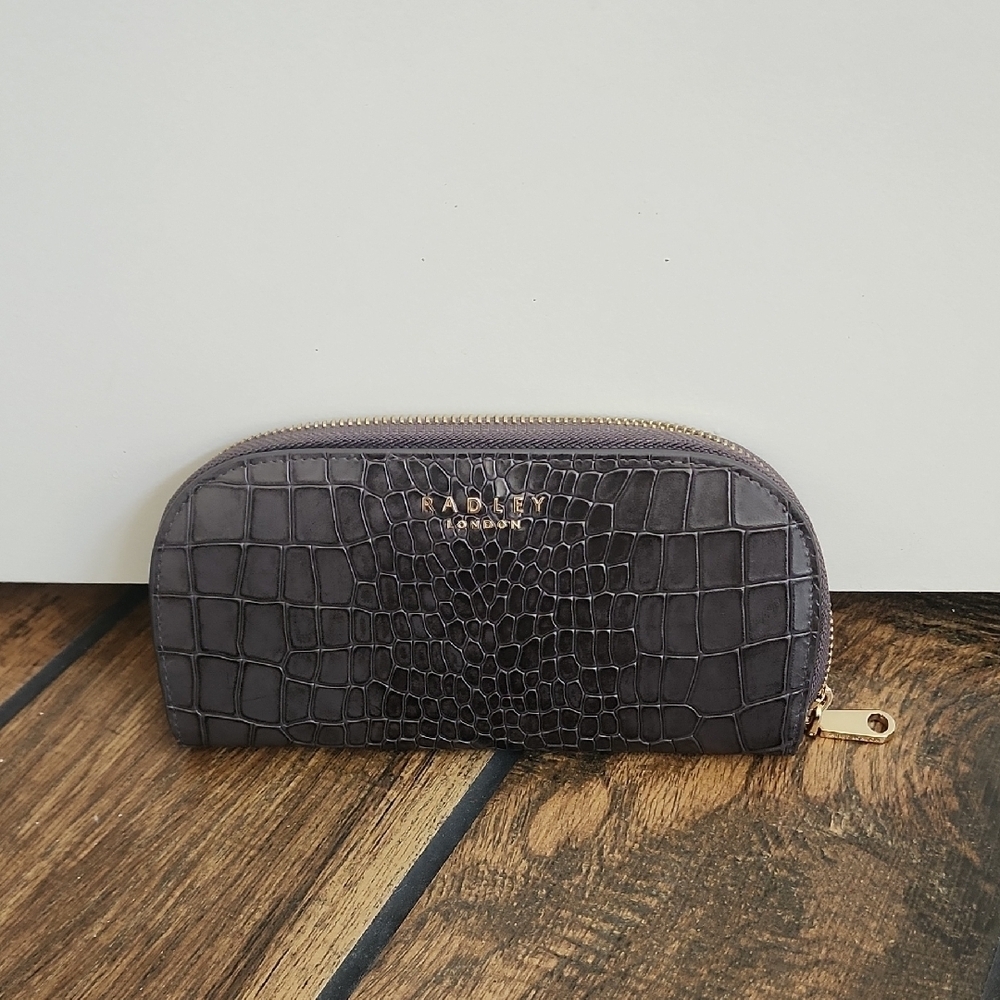 Radley London Liverpool Street 2.0 Faux Croc Bifold Wallet Gray​​​
